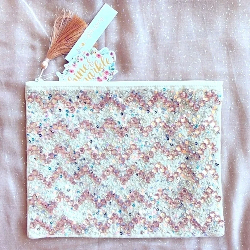 Brand New Handcrafted Embellished Sequined Bling Zippered Makeup Bag w/ Tassel